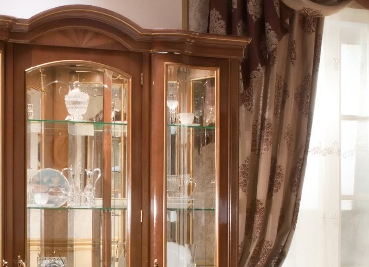 Vetrina classica: come inserirla nel proprio appartamento
